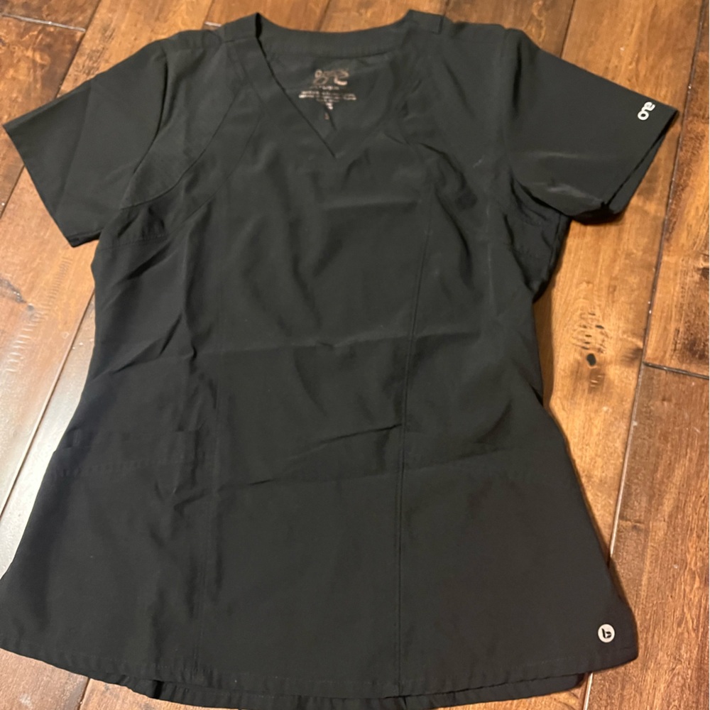 SCRUB TOP-Great condition scrub top only worn several times w/stretchy material